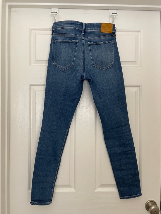 Lucky Brand Skinny Jeans in Medium Blue Wash - Picture 2 of 5